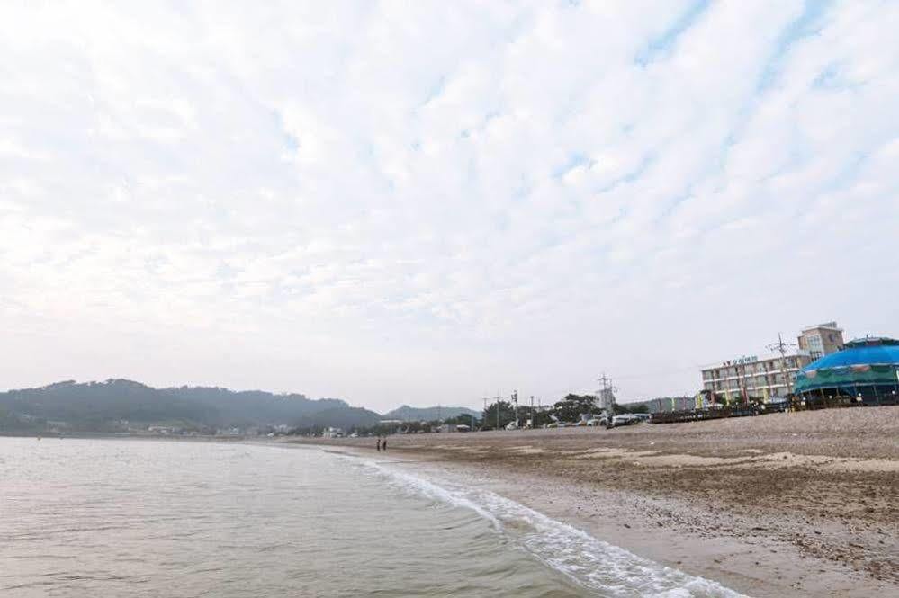 Ocean Beach Hotel Taean Exterior photo